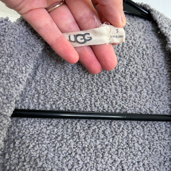 UGG Phoebe Wrap Cardigan Gray Size S Retail $118 Winter Warm Snow Cozy Soft - Picture 3 of 7